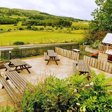 Wheatsheaf Holiday *